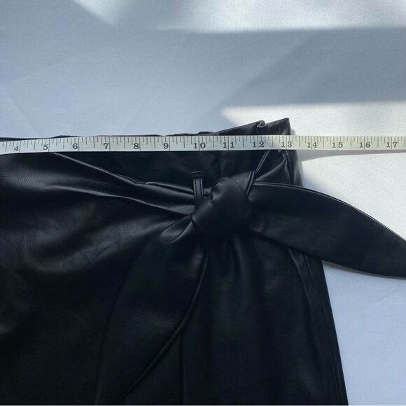 NWT Jason Wu Black Faux Leather Wrap Mini Skirt Size Small - Picture 14 of 16